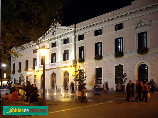 Sabadell - Ajuntament, de nit (Foto: Joan Sánchez Sabé, 2006) Sabadell - Ajuntament, de nit
