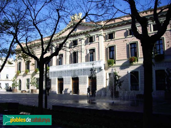 Sabadell - Ajuntament, de nit, engalanat per Nadal (Foto: Joan Sánchez Sabé, 2006) Sabadell - Ajuntament, de nit, engalanat per Nadal