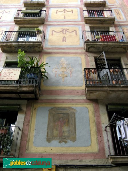 Barcelona - Carrer Carders, 43 (Foto: Albert Esteves, 2006) Barcelona - Carrer Carders, 43