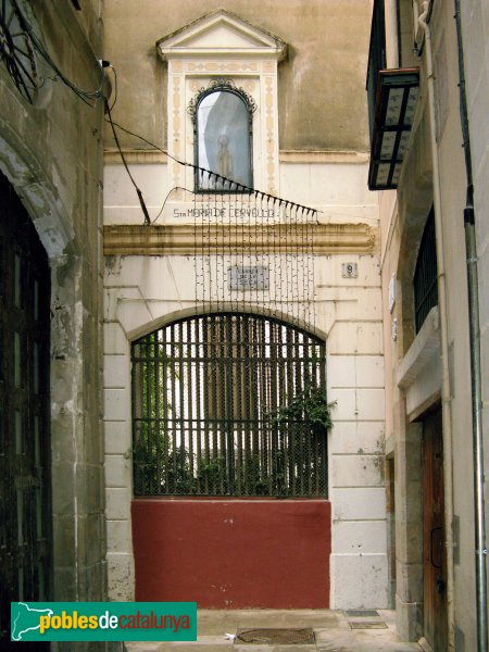 Barcelona - Palau Finestres. Façana posterior (Foto: Albert Esteves, 2006) Barcelona - Palau Finestres. Façana posterior