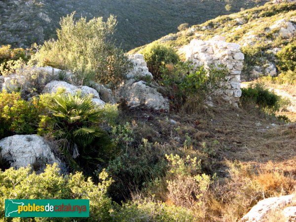 Albinyana - Restes del castell de l'Esquernosa