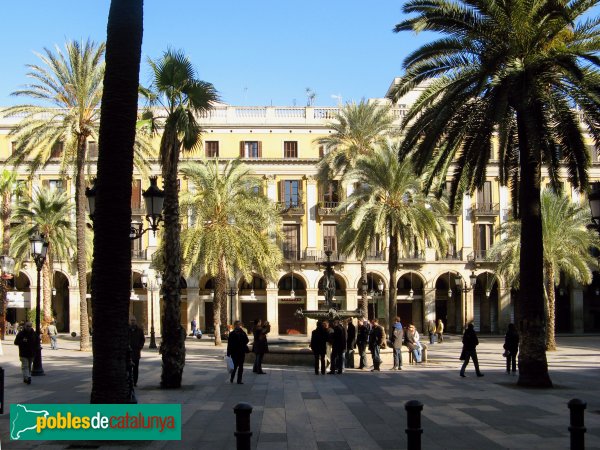 Barcelona - Plaça Reial (Foto: Albert Esteves, 2007) Barcelona - Plaça Reial