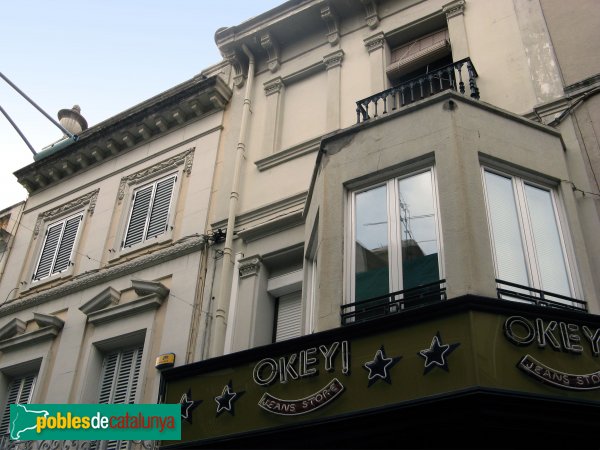 Badalona - Carrer del Mar (Foto: Albert Esteves, 2007) Badalona - Carrer del Mar