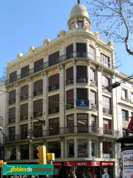 Barcelona - Rambla, 60 (Foto: Albert Esteves, 2007) Barcelona - Rambla, 60