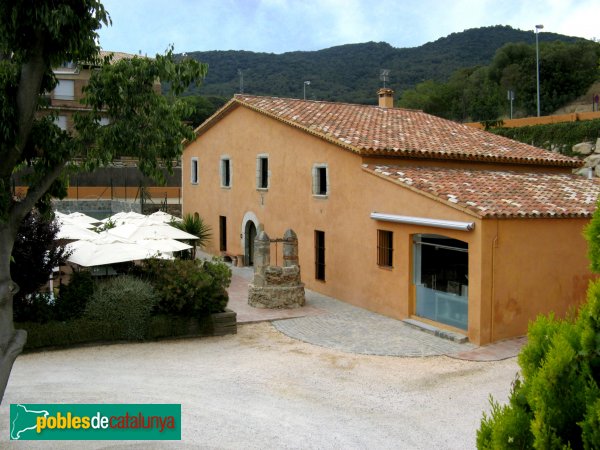 Cabrils - Ca l'Estrany (Foto: Albert Esteves, 2007) Cabrils - Ca l'Estrany