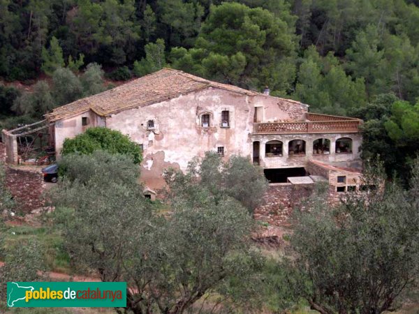 Can Montllor de Dalt, vist venint de Can Padró (Foto: Joan Sánchez Sabé, 2007) Can Montllor de Dalt, vist venint de Can Padró