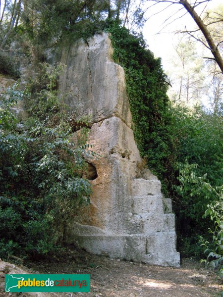 Tarragona - Pedrera del Mèdol (Foto: Albert Esteves, 2007) Tarragona - Pedrera del Mèdol