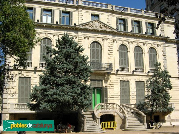 Barcelona - Palau Robert (Foto: Albert Esteves, 2007) Barcelona - Palau Robert