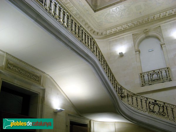 Barcelona - Palau Robert (Foto: Albert Esteves, 2007) Barcelona - Palau Robert