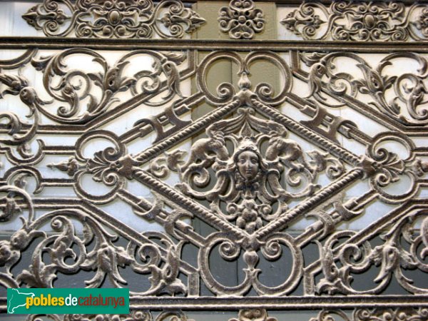 Tarragona - Casa Canals (Foto: Albert Esteves, 2007) Tarragona - Casa Canals