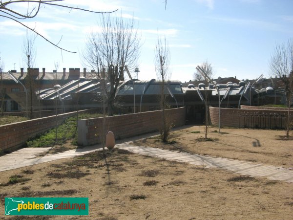 Palafolls - Biblioteca Enric Miralles (Foto: Albert Esteves, 2008) Palafolls - Biblioteca Enric Miralles