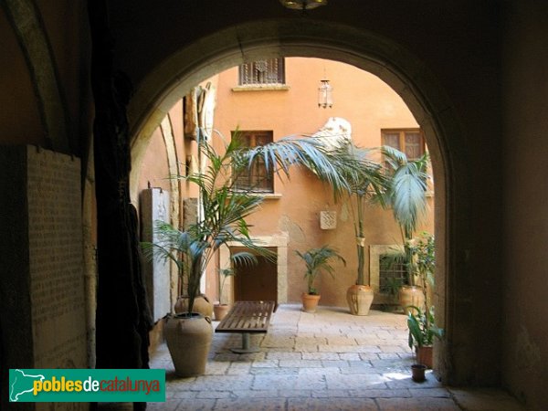 Tarragona - Casa Castellarnau (Foto: Albert Esteves, 2007) Tarragona - Casa Castellarnau