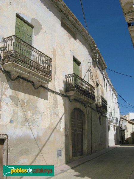 Salomó - Carrer Major (Foto: Albert Esteves, 2008) Salomó - Carrer Major