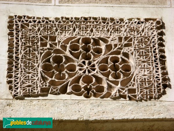 Salomó - Cal Cadernal (Foto: Albert Esteves, 2008) Salomó - Cal Cadernal