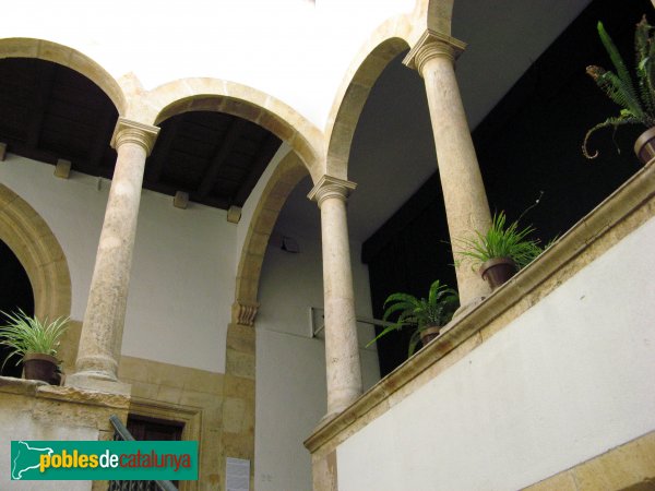 Tarragona - Antic Ajuntament (Foto: Albert Esteves, 2008) Tarragona - Antic Ajuntament