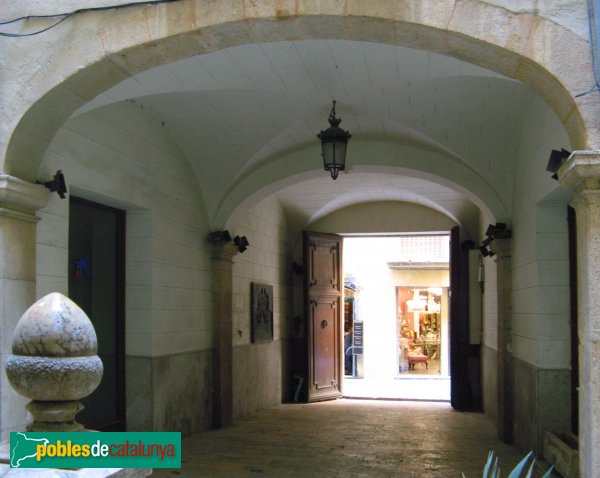 Tarragona - Antic Ajuntament (Foto: Albert Esteves, 2008) Tarragona - Antic Ajuntament