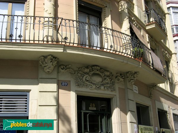 Barcelona - Consell de Cent, 89 (Foto: Albert Esteves, 2008) Barcelona - Consell de Cent, 89
