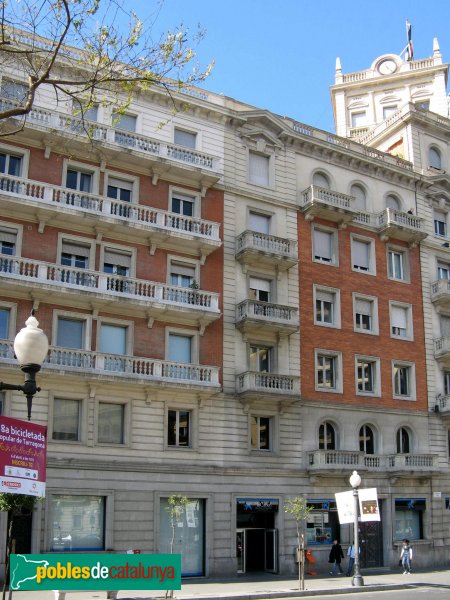 Tarragona - Edifici de la Caixa de Pensions (Foto: Albert Esteves, 2008) Tarragona - Edifici de la Caixa de Pensions