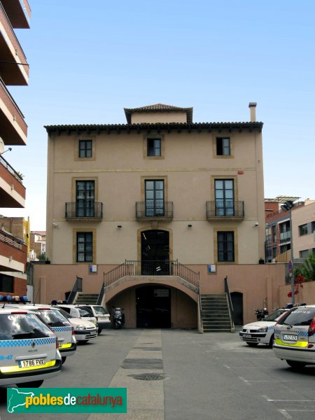 Cornellà de Llobregat - Can Gaya (Foto: Albert Esteves, 2008) Cornellà de Llobregat - Can Gaya