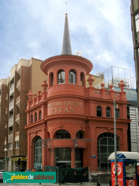 Cornellà de Llobregat - Cinema Titán (Foto: Albert Esteves, 2008) Cornellà de Llobregat - Cinema Titán