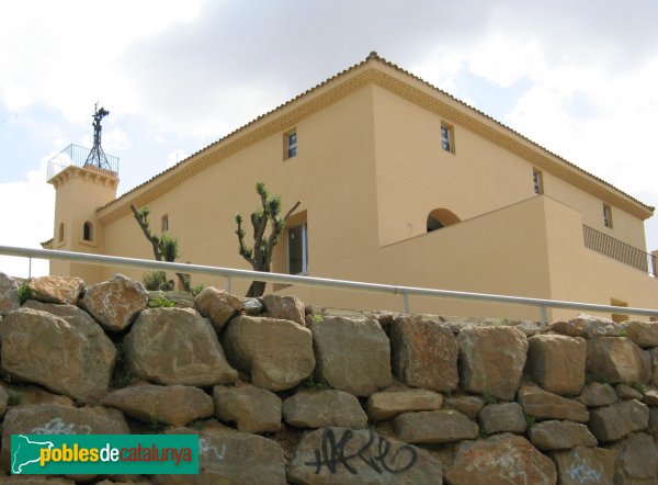 Cornellà de Llobregat - Can Tirel (Foto: Albert Esteves, 2008) Cornellà de Llobregat - Can Tirel