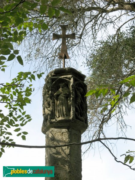 Tarragona - Creu de Tamarit, basament (Foto: Albert Esteves, 2008) Tarragona - Creu de Tamarit, basament