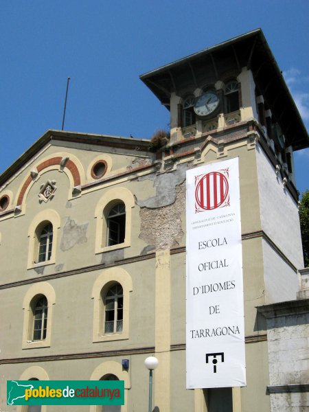 Tarragona - Fàbrica Chartreuse (Foto: Albert Esteves, 2008) Tarragona - Fàbrica Chartreuse