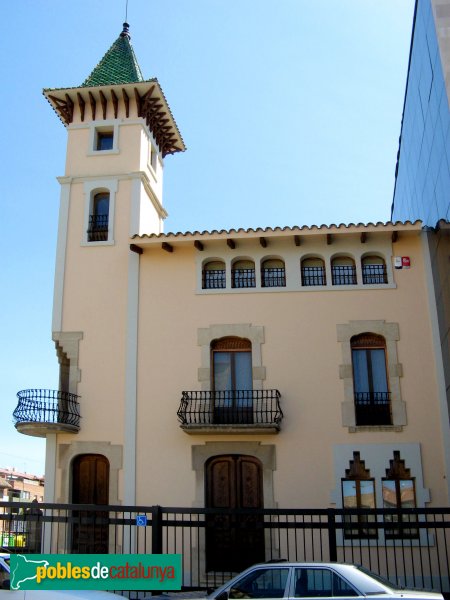 Mollerussa - Casa Niubó (Foto: Albert Esteves, 2008) Mollerussa - Casa Niubó