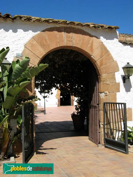 Castellví de Rosanes - Can Sunyol (Foto: Albert Esteves, 2008) Castellví de Rosanes - Can Sunyol