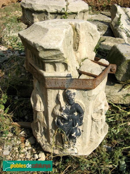 Castellnou de Seana - Creu renaixentista