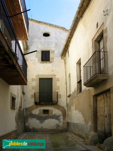 Ivars d'Urgell - Cal Sant (Foto: Albert Esteves, 2008) Ivars d'Urgell - Cal Sant