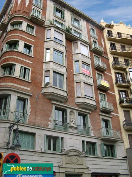 Barcelona - Gran de Gràcia, 1-5 (Foto: Albert Esteves, 2008) Barcelona - Gran de Gràcia, 1-5