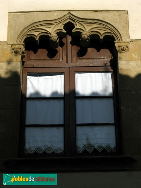 Vallbona d'Anoia - Cal Pons (Foto: Albert Esteves, 2009) Vallbona d'Anoia - Cal Pons