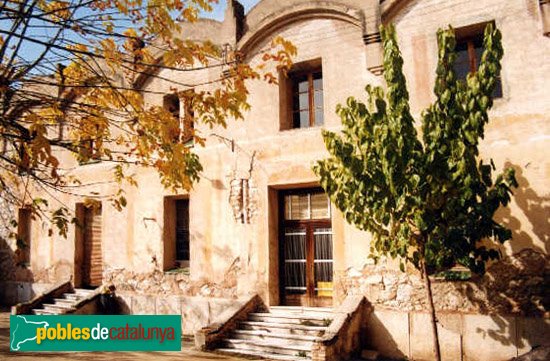 Òdena - Centre Fraternal Instructiu, abans de la restauració (Foto: Gemma Estrada, cultura.gencat.net) Òdena - Centre Fraternal Instructiu, abans de la restauració