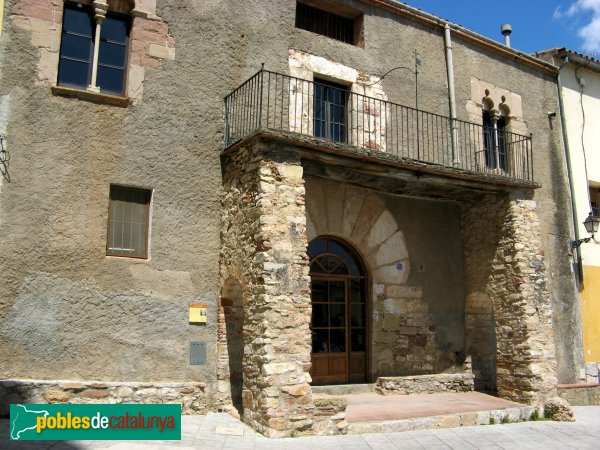 Collbató - Cal Tutor (Foto: Albert Esteves, 2009) Collbató - Cal Tutor