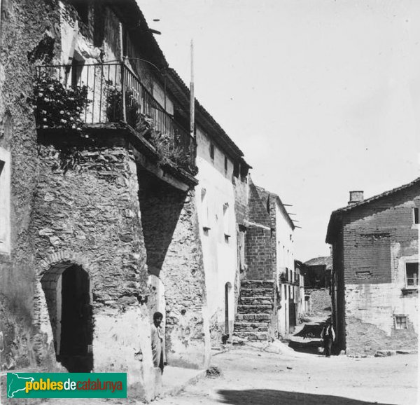Collbató - Cal Tutor (Foto: Josep Salvany - Fons Salvany, Biblioteca de Catalunya, 1912) Collbató - Cal Tutor