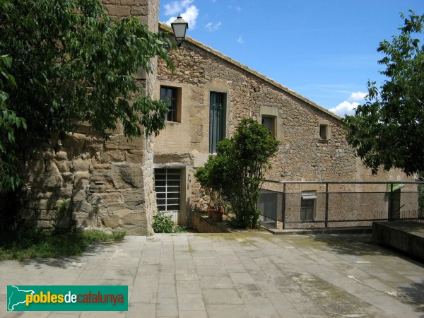 Sant Pere Sallavinera - Carrer Major (Foto: Albert Esteves, 2009) Sant Pere Sallavinera - Carrer Major