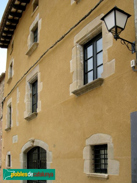 Copons - Carrer Mur, 28 (Foto: Albert Esteves, 2009) Copons - Carrer Mur, 28