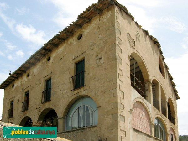 Copons - Cal Madora, façana posterior (Foto: Albert Esteves, 2009) Copons - Cal Madora, façana posterior