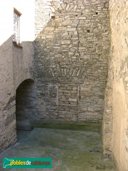 Montmaneu - Nucli antic (Foto: Albert Esteves, 2009) Montmaneu - Nucli antic