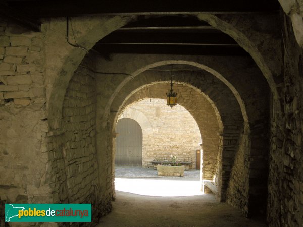 Pujalt - Carrer de les Voltes Pujalt - Carrer de les Voltes