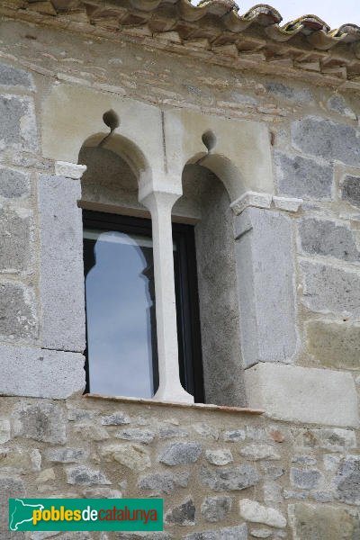 Vilacolum - Can Fàbrega (Foto: Albert Martínez-cultura.gencat.net, 2009) Vilacolum - Can Fàbrega