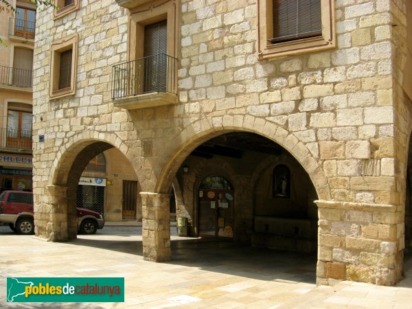 Montblanc - Porxos del Cal Malet (Foto: Albert Esteves, 2009) Montblanc - Porxos del Cal Malet