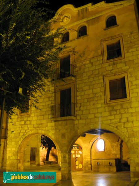 Montblanc - Porxos del Cal Malet (Foto: Albert Esteves, 2009) Montblanc - Porxos del Cal Malet