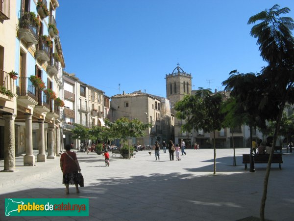 Santa Coloma de Queralt - Plaça Major (Foto: Albert Esteves, 2009) Santa Coloma de Queralt - Plaça Major
