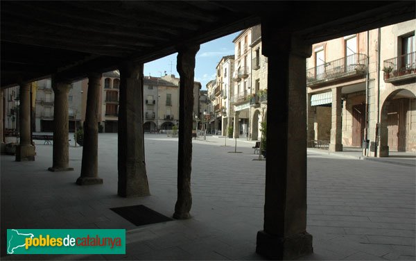 Santa Coloma de Queralt - Plaça Major (Foto: Baldiri, Wikimedia Commons, 2007) Santa Coloma de Queralt - Plaça Major
