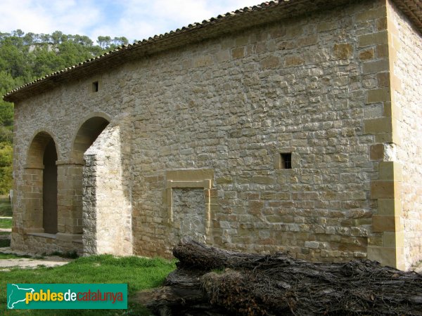 Pontils - Capella de les Fonts de la Brufaganya (Foto: Albert Esteves, 2009) Pontils - Capella de les Fonts de la Brufaganya