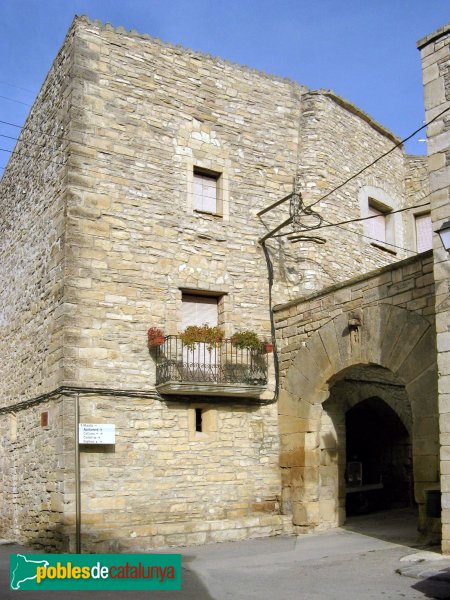 Conesa - Muralla (Foto: Albert Esteves, 2009) Conesa - Muralla