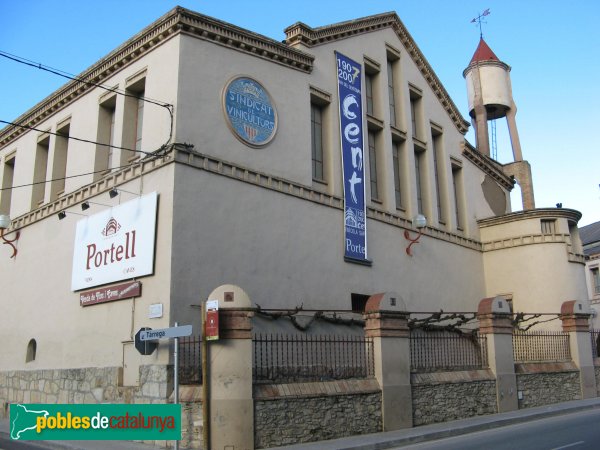 Sarral - Celler Cooperatiu (Foto: Albert Esteves, 2010) Sarral - Celler Cooperatiu