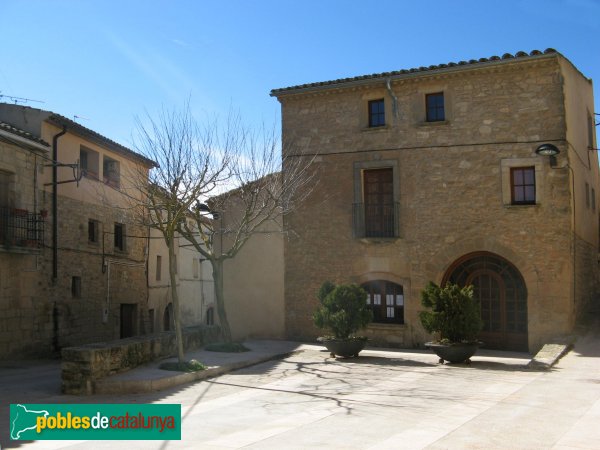 Senan - Plaça Major (Foto: Albert Esteves, 2010) Senan - Plaça Major